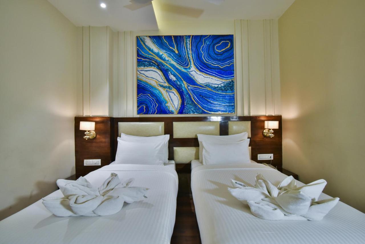 Hotel Br Grand With Nimo Club Amritsar -5 Mint From Golden Temple Екстериор снимка